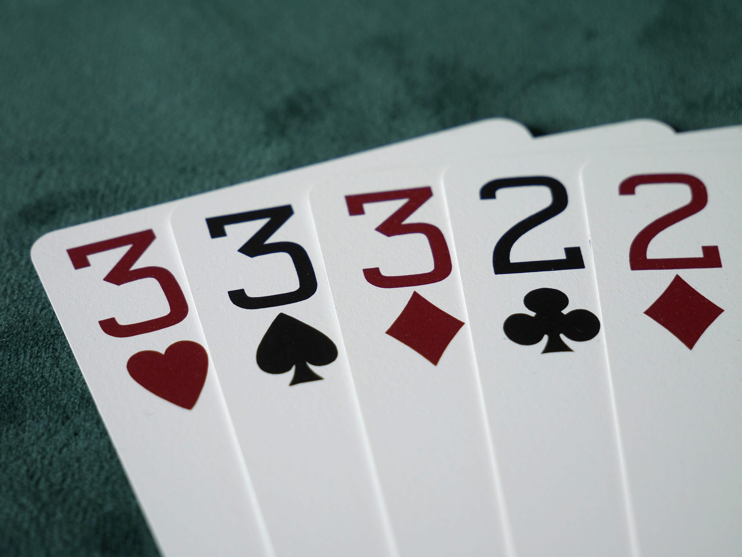 Mastering Online Poker Tournaments: Tips from the Pros