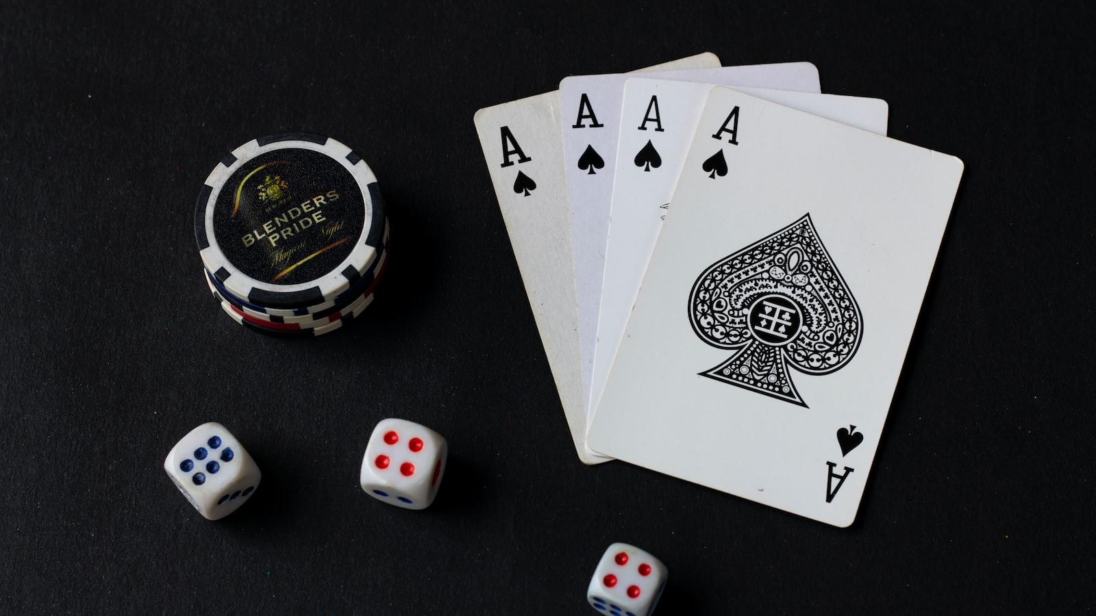 Mastering‍ Online Poker Tournaments: Tips from the ⁣Pros